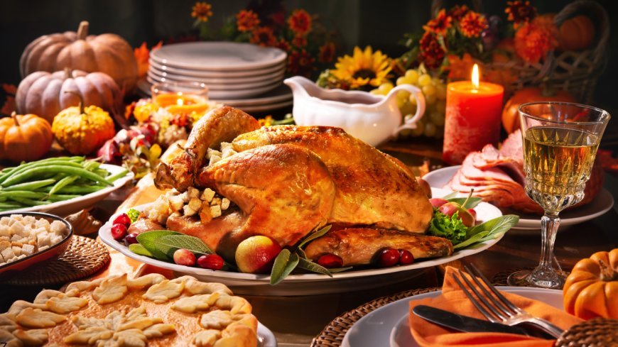 The $40 Aldi Thanksgiving Meal Deal That Feeds 10 Without Breaking the Bank