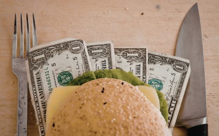 How to Save Money Eating Out Without Staying Home