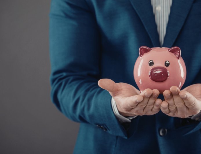 7 Tiny Money Habits That Feel Like Cheating (Because They Save You $1,000+ This Year)