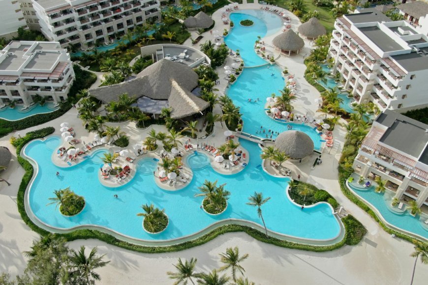 Stop Getting Ripped Off: 6 Secrets to Avoiding Hotel Resort Fees in 2026