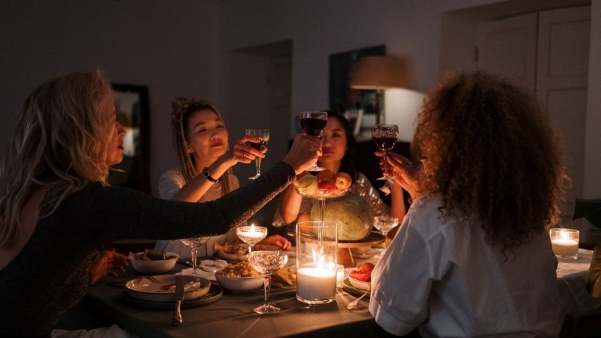 Hosting Friendsgiving on a Budget: How to Split Costs Without the Awkwardness